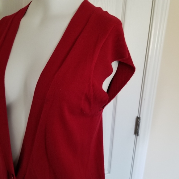 Laura sleeveless long knit vest with belt - Picture 3 of 3